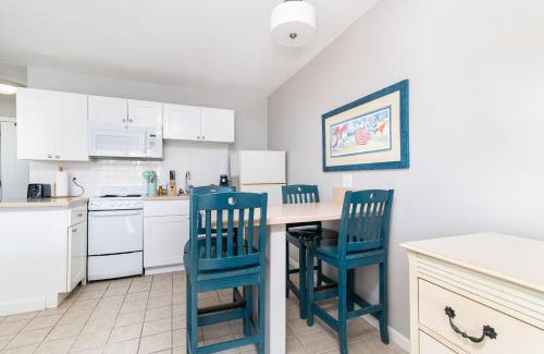 North Truro Hotel | Sandbars Inn - Dog Friendly