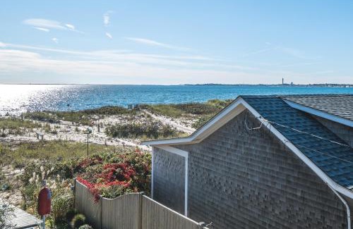 North Truro Hotel | Sandbars Inn - Dog Friendly