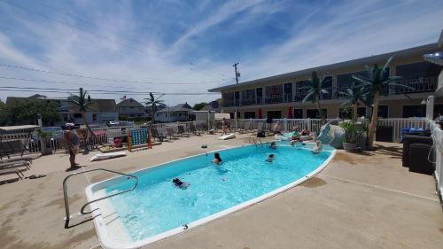Wildwood Hotel | Sandbox Motel