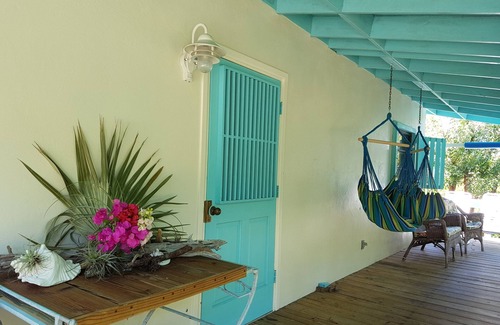 Governor's Harbour Cottage | SandDollar Cottage. Ideally Located in the Center of Eleuthera