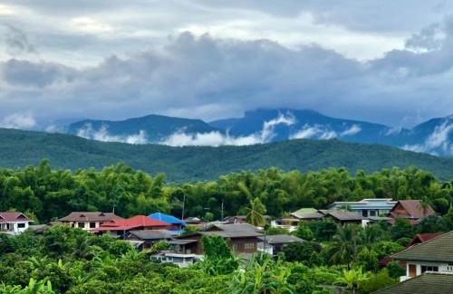 Chom Thong Apartment | Sandee Place Mountain View Hotel โรงแรมแสนดีเพลส เมาเท่นวิว จอมทอง