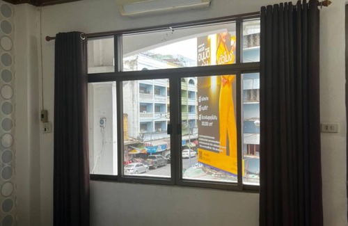 Downtown Hat Yai Hotel | Sandee Room