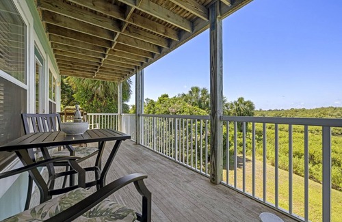 Cedar Key Condo | Sanderling is a beautiful condo just one block from downtown