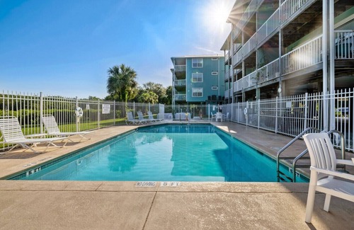 Cedar Key Condo | Sanderling is a beautiful condo just one block from downtown
