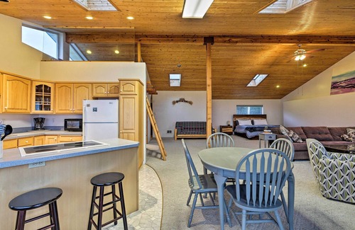 Waldport Apartment | Sanderling Sea Cottages, Unit A: Pet Friendly!