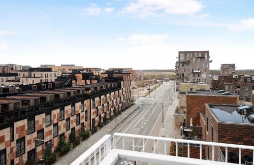 Orestad Apartment | Sanders Arena - Chic Three-Bedroom Apartment Close to Metro Station