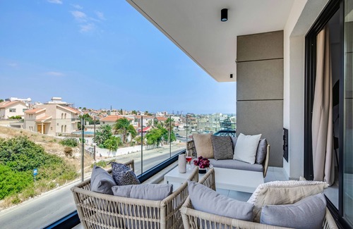 Agios Athanasios Apartment | Sanders Elgio - Pleasant 2-Bdr Apt w Balcony