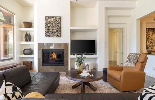 Village At Aviano House | Sandflower by AvantStay Oasis w Pool Golf