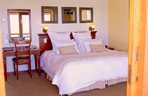 Okhahlamba Hotel | Sandford Park Country Hotel