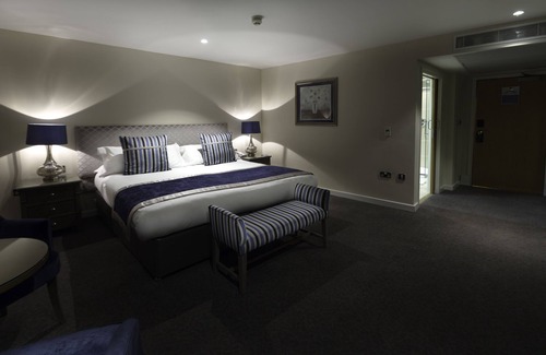 Plastow Green Hotel | Sandford Springs Hotel & Golf Club