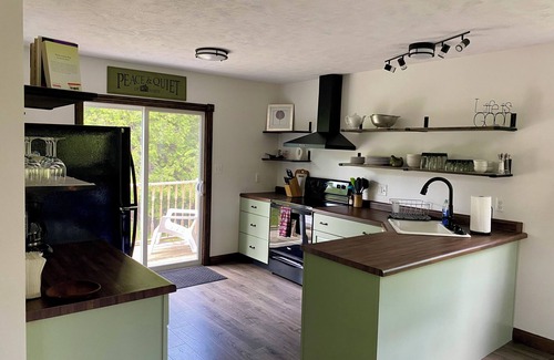 Elberta House | Sandhill Cottage, new 2-bedroom house in Elberta, dog friendly
