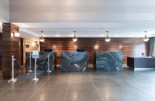 Townline Hill Hotel | Sandman Hotel Abbotsford Airport