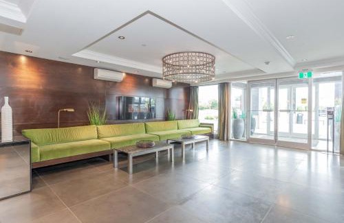 Townline Hill Hotel | Sandman Hotel Abbotsford Airport