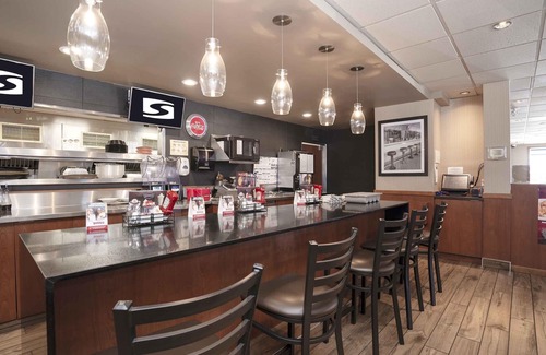 East Kootenay Hotel | Sandman Hotel Cranbrook