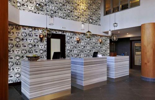 Willoughby Hotel | Sandman Signature Langley Hotel
