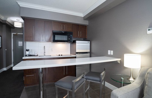 Northeast Mississauga Hotel | Sandman Signature Mississauga Hotel