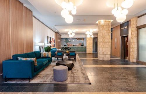 Davie Village Hotel | Sandman Suites Vancouver on Davie