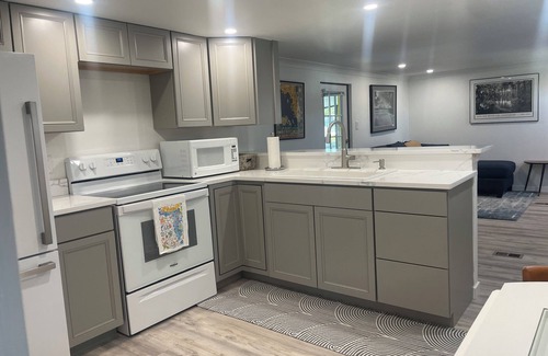 Flamingo Bay House | Sandpiper Snook is a Waterfront 2 Bedroom / 2 Bathroom Home with Boat Lift