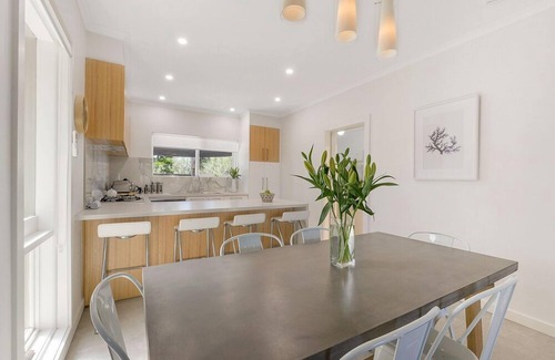 West Lakes Shore House | Sandpiper - Steps to Beach | BBQ | Courtyard | 3B