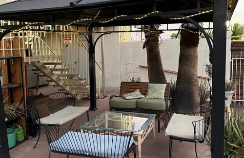 Desert Hot Springs Hotel | sandpiper