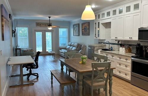 Garden City Condo | Sandy Dreams, 2-bedroom dog-friendly duplex in Garden City w/fenced yard