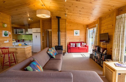 Marahau House | Sandy Feet Retreat - Marahau Holiday Home