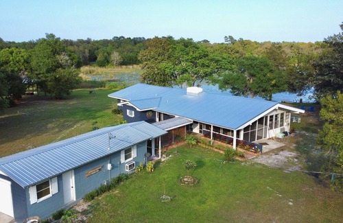 Crescent City House | SANDY LAKES FARM - 40+ acre private retreat on Sandy Lake