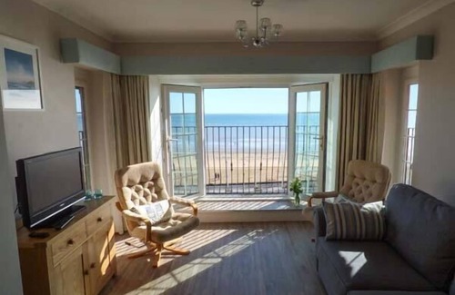 Bridlington Cottage | Sandy Shore