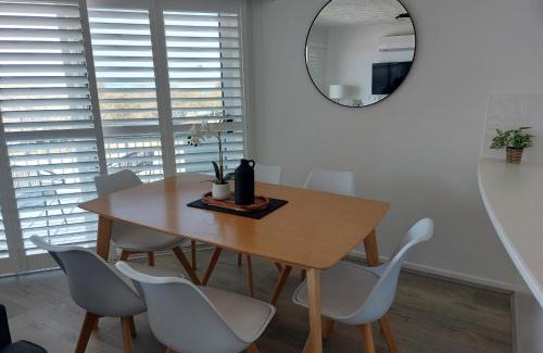 Golden Beach Apartment | Sandy Shores Holiday Units