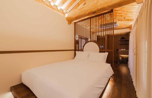 Cheongju Villa | Sangseon Heritage Hanok