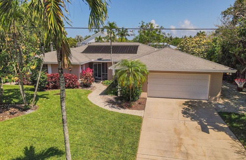 Shell Harbor House | Sanibel's Casa Encantada