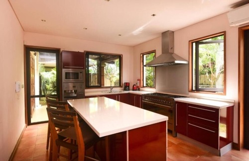 Poste Lafayette Villa | Sankhara Private Beach Luxury Villas : Villa - Beach Front