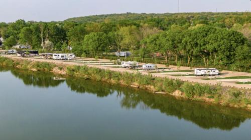Orange Prairie Hotel | Sankoty Lakes Resort - Cabins & RV Park - Peoria Spring Bay