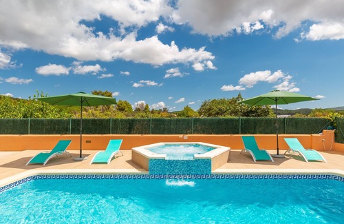Sant Antoni de Portmany House | Sant Antoni De Portmany: Country house with pool and jacuzzi