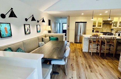 East Mesa House | Santa Barbara Beach Bungalow