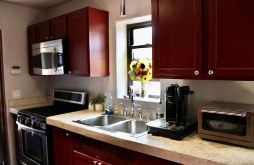 Canoncito House | Santa Fe Forest Getaway - Guesthouse - Pet & Kid Friendly