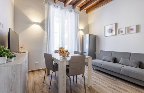 Milan Apartment | Santa Giulia Suite - 15min Duomo/Milano Centrale ✮