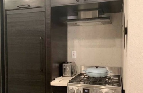 Ocean Park Condo | Santa Monica Beach Condo Newly Remodeled any dates