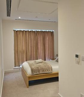 Addiscombe Apartment | Santina Apartments