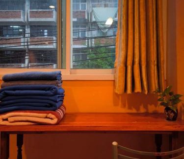 San Chao Pho Suea House | Santo house Bangkok