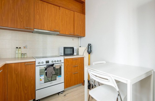 Nea Smirni Apartment | Santorini 2-Bedroom Apartment in Nea Smyrni