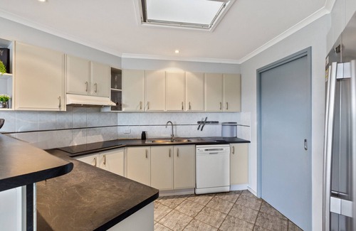 Eden Cottage | Sapphire Belle: Views and boat Parking