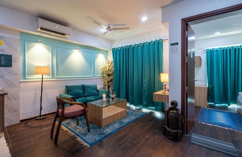 Noida Apartment | Sapphire by Grehstay 1BHK Apartment