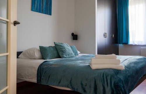 Bialoleka Apartment | Sapphire Sky Deluxe Apartment