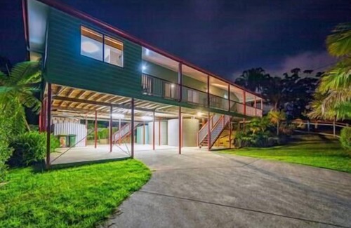 Eagle Heights House | Sapphire Sunrise