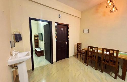 Perintalmanna House | Saraa Homes Fully Furnished 2BHK Apartment