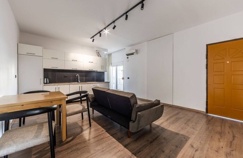 Kodrra Apartment | Saranda Beach Living - 1BR Apartment