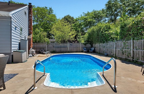 Saratoga Springs House | Saratoga Backyard Spa Retreat | Hot Tub + Pool + Fire Pit & Outdoor Dining