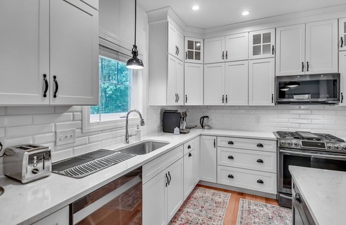 Saratoga Springs House | Saratoga Family Haven | Fire Pit + BBQ Grill + 5-Bedroom Home
