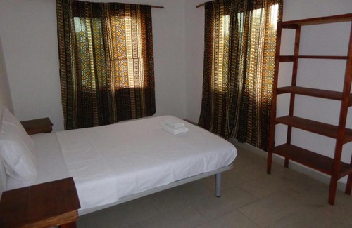 Serrekunda House | Sarawally Guesthouse